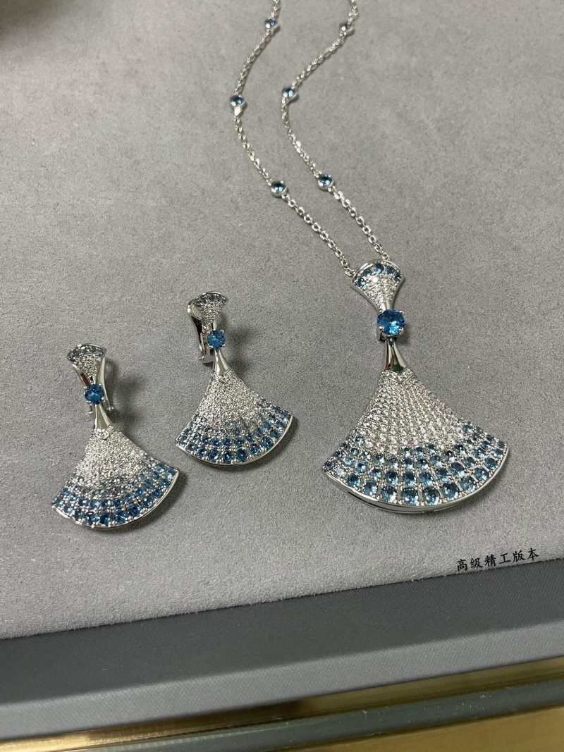 Bv1g*ai earrings